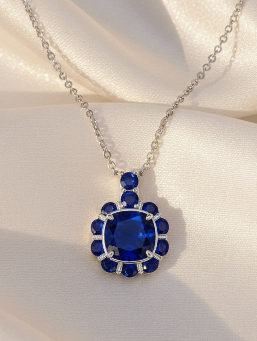 Cushion and Round-Shaped 925 Sterling Silver Pendant For Women
