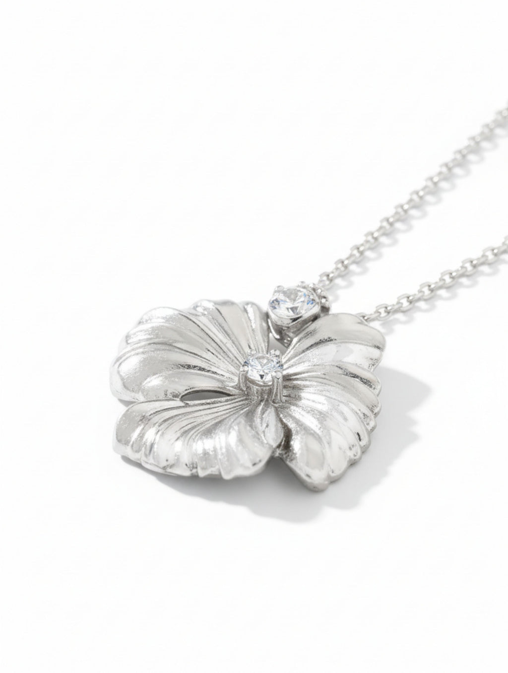 Petals of Radiance: Handcrafted Floral Moissanite & Polki Pendant in 925 Sterling Silver