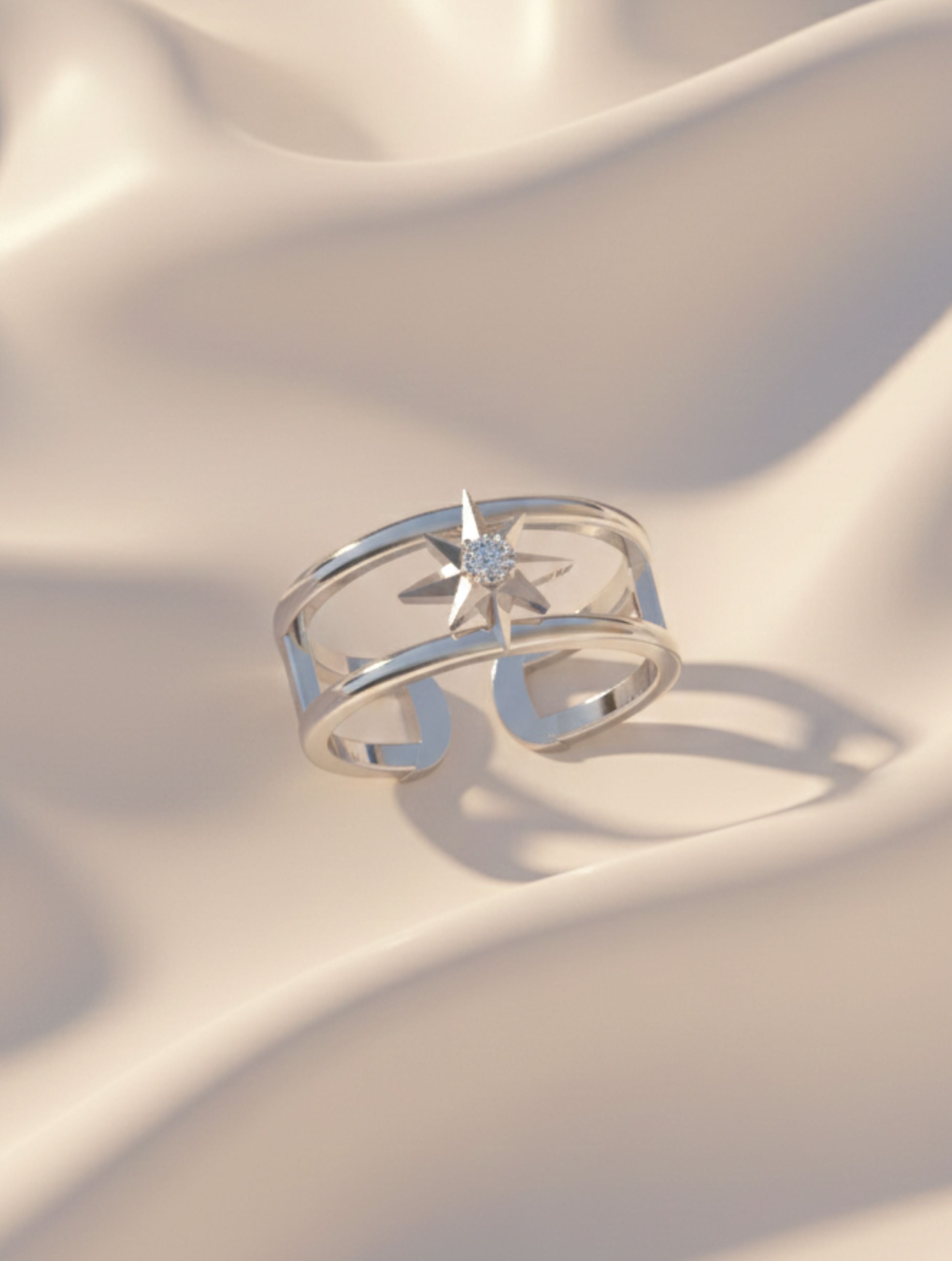 Bare Star Open Ring